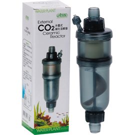 Реактор СО2 ISTA с керамическим диффузором для внешних фильтров - компактный, это позволяет сохранить пространство и дизайн в аквариуме, также преимуществом этого реактора является простой монтаж с канистровым фильтром. Диффузор наивысшего качества из керамики, обеспечивает лучший рассеивающий эффект. В прозрачной камере по вращению турбины можно проверить поток воды. Легкая разборка-сборка для очистки и замены керамического картриджа.
