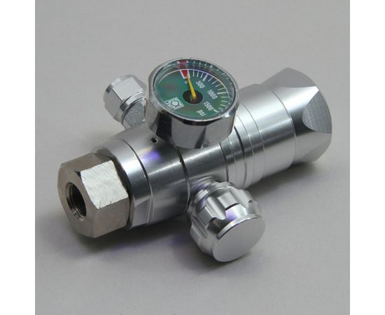 Адаптер для подключения одноразового CO2-баллона u500 к редуктору CO2-системы u201 JBL ProFlora Adapter u201-u500 JBL6452100